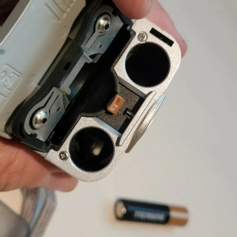 Canon PowerShot A310 3.2MP Compact Digital Camera Silver
